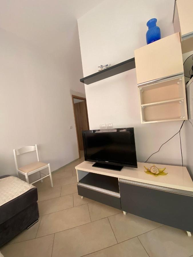 Eri Apartament Apartamento Himare Exterior foto