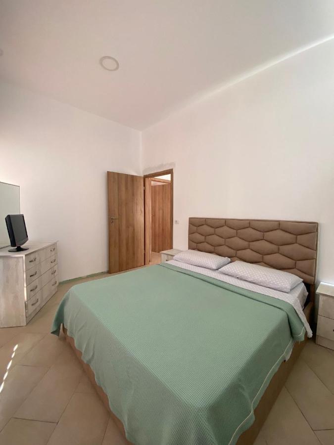 Eri Apartament Apartamento Himare Exterior foto
